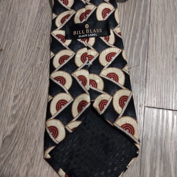 Bill Blass Black Label Necktie - Picture 2 of 2
